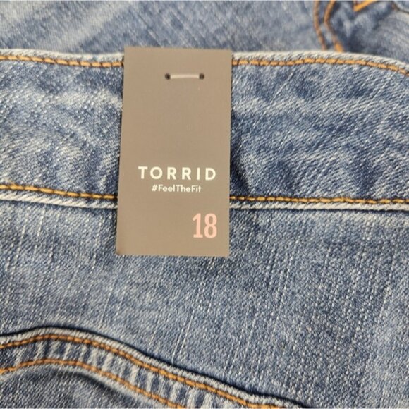 Torrid Size 18 Jean Shorts Mid Rise 3.5‎ Inseam. $45.50 Retail - Picture 6 of 6